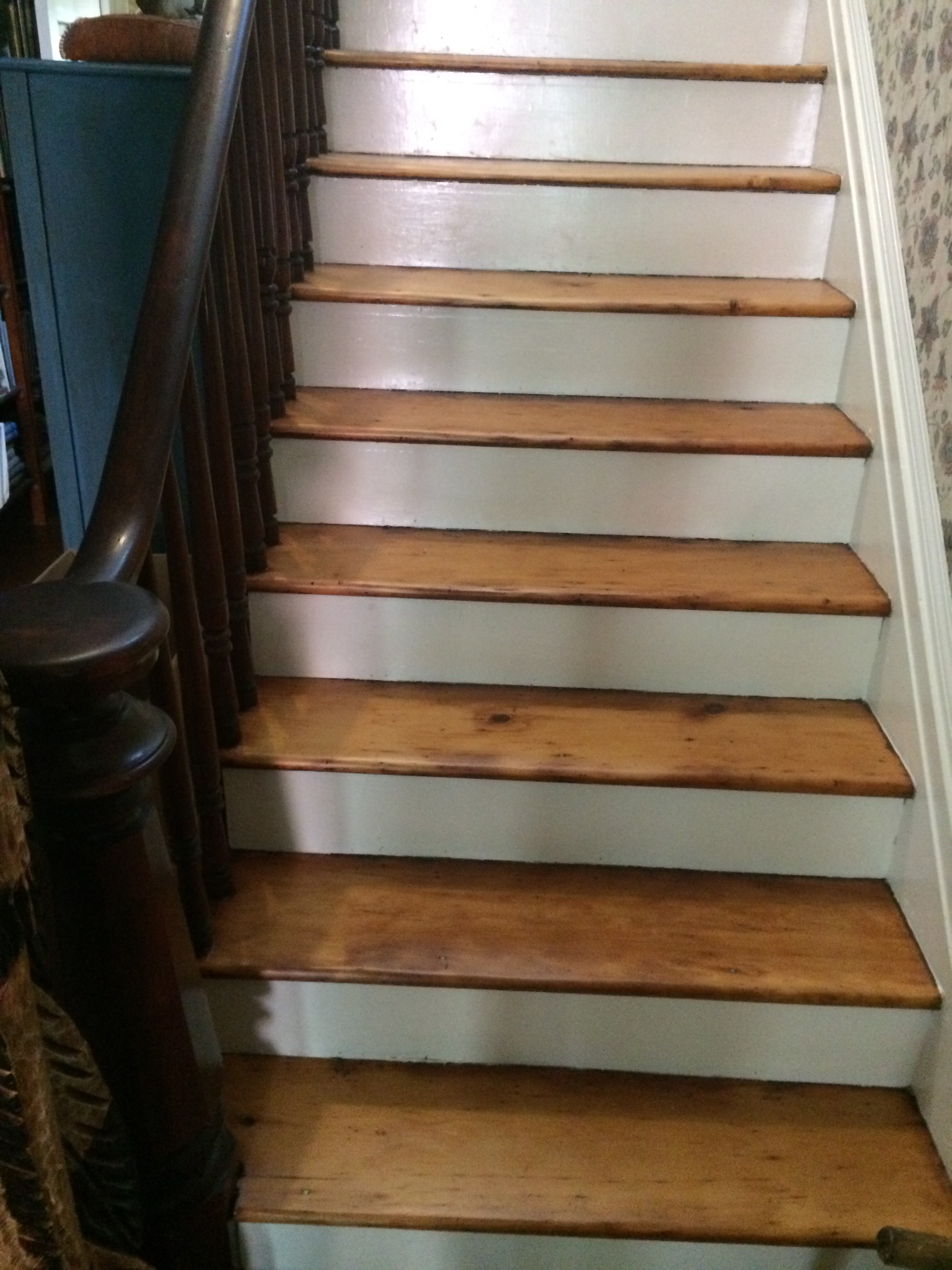 stairs1.jpg